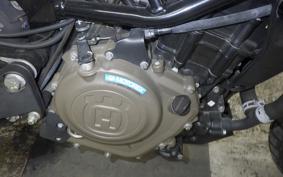 HUSQVARNA SVARTPILEN 401 2022