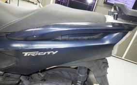 YAMAHA TRICITY 125 A SE82J