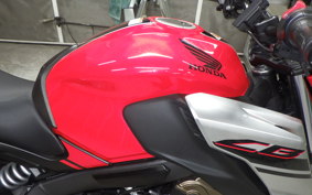 HONDA CB650F 2017 RC83
