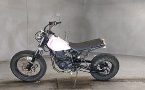 YAMAHA TW225 DG09J