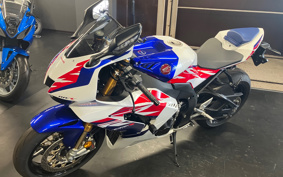 HONDA CBR1000RR-R FB SP 2023 SC82
