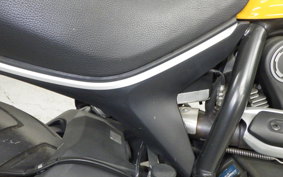 DUCATI SCRAMBLER CLASSIC 2015