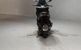 APRILIA SR GT200 ..