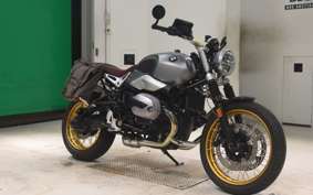 BMW R NINE T SCRAMBLER 2024