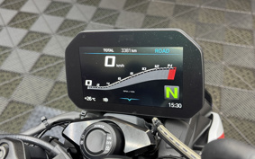 BMW M1000R 2024 0E81