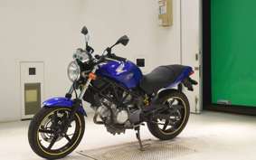 HONDA VTR 250 2022 MC33