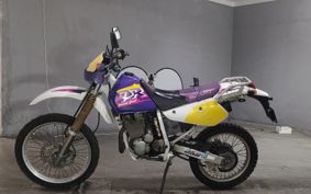 SUZUKI DR250R SJ45A