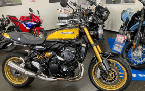 KAWASAKI Z900RS 2023 ZR900K