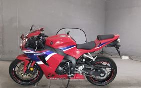 HONDA CBR600RR 2024 PC40