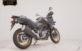 SUZUKI Vｽﾄﾛｰﾑ650XTA 2026 C733M
