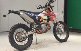 KTM 350 EXC F SIXDAYS 2022