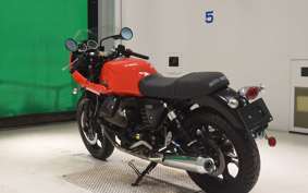 MOTO GUZZI V7 STONE 2016