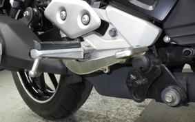 YAMAHA FZ25