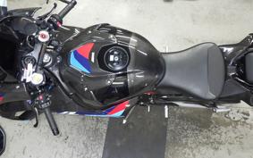 BMW M1000RR 2023