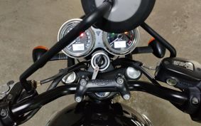 TRIUMPH BONNEVILLE T120 D40HL4