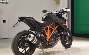KTM 1290 SUPER DUKE R 2015