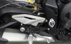TRIUMPH STREET TRIPLE RS 2025