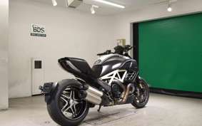 DUCATI DIAVEL AMG 2012
