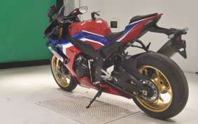 HONDA CBR1000RR RSP 2024 SC82