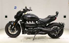TRIUMPH ROCKET III GTストーム 2025
