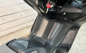 YAMAHA T-MAX 530 ABS IRON MAX 2013 SJ09