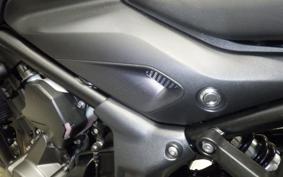 TRIUMPH TRIDENT 660 2023