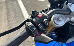 BMW F900R 2025 0K81