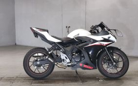 SUZUKI GSX250R DN11A