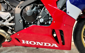 HONDA CBR1000RR-R FB SP 2023 SC82