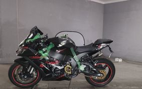 KAWASAKI ZX 10 NINJA R ZXT02E