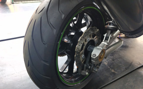KAWASAKI ZRX1200 DAEG 2011 ZRT20D