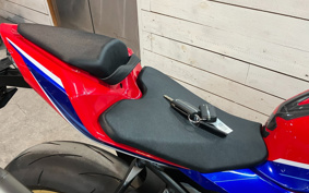 HONDA CBR1000RR-R FB SP 2023 SC82