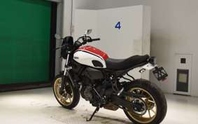YAMAHA XSR700 2018 RM22J