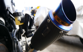 KAWASAKI Z1000 2015 ZRT00F