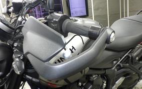 TRIUMPH TRIDENT 660 2023