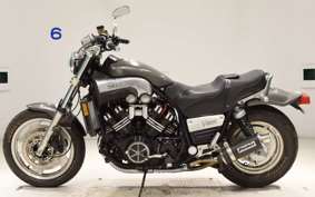YAMAHA VMAX 2001