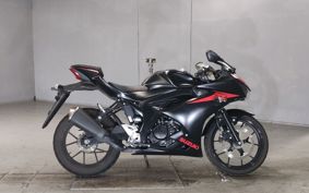 SUZUKI GSX-R125 DL33B