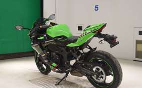 KAWASAKI ZX-25R 1999 ZX250E