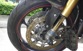 TRIUMPH DAYTONA 675 R 2016