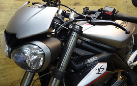 TRIUMPH  TRIUMPH  STREET  TRIPLE RS 2018 HDA464