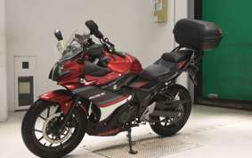 SUZUKI GSX250R 2023