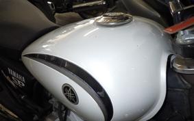 YAMAHA YB125SP