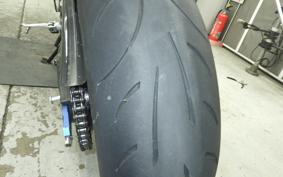 YAMAHA YZF-R1 2005