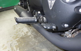 TRIUMPH BONNEVILLE BOBBER 2018