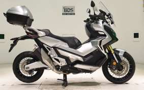 HONDA X-ADV 750 2017 RC95