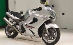 KAWASAKI ZZ1200 NINJA R 2002 ZXT20C