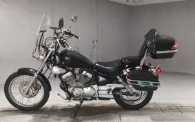 YAMAHA VIRAGO 250 3DM