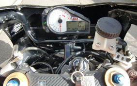 SUZUKI GSX-R1000 2001 GT74A