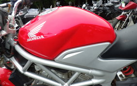 HONDA VTR 250 MC33