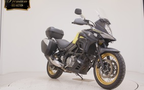 SUZUKI Vｽﾄﾛｰﾑ650XTA 2018 C733A